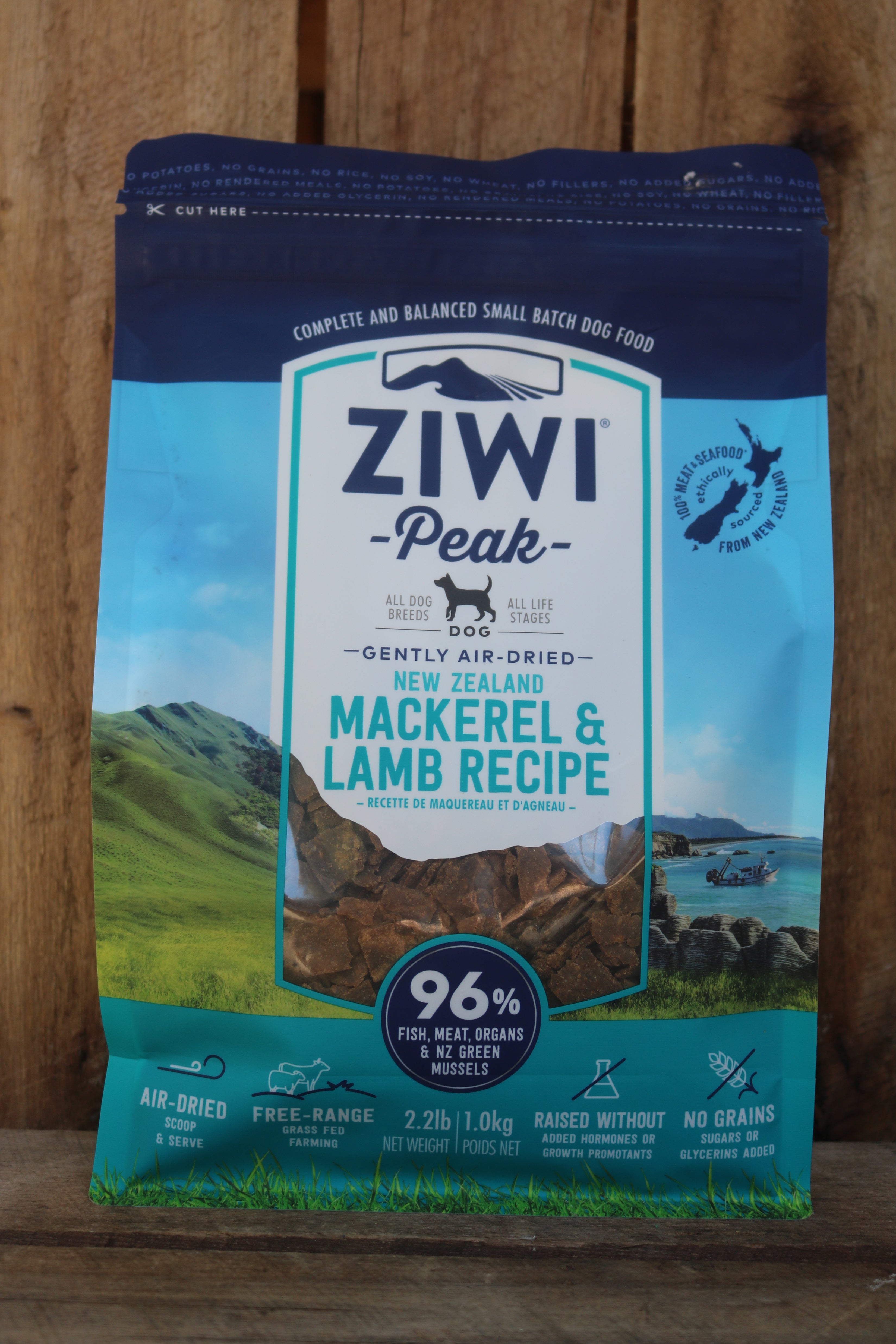 ZIWI® Peak AirDried Mackerel & Lamb For Dogs Inner Wolf